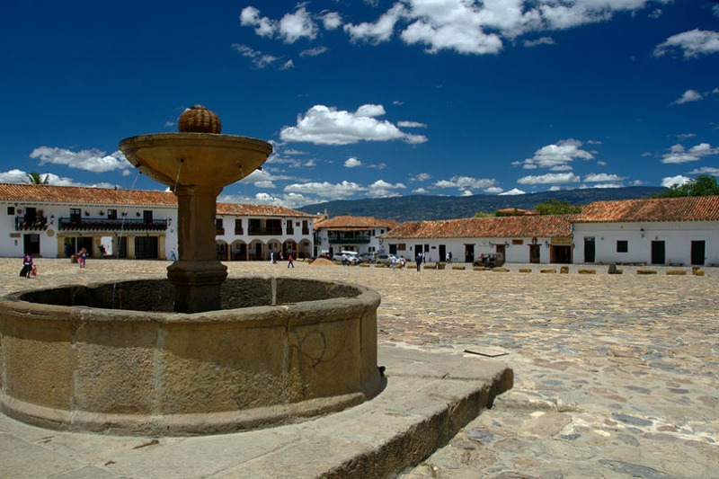 Places-to-visit-Colombia-Plaza-Central-Villa-de-leyva-2